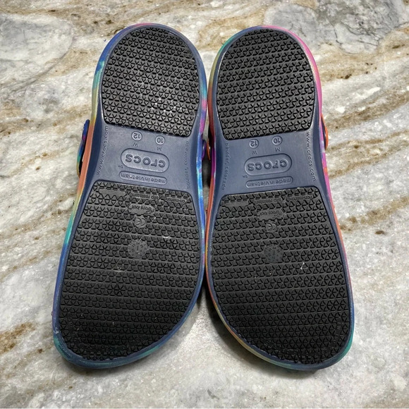 CROCS Tie Dye Unisex Bistro Rainbow Clogs Slip Resistant Mens 10/Women’s 12 - Picture 9 of 11